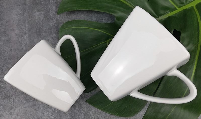 white porcelain coffee cup 백자 커피 컵
