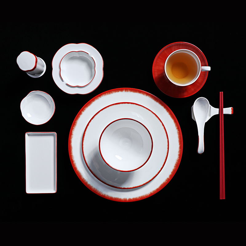 호텔 레스토랑을 위한 BILY Chinese 완전한 저녁 식사 세트 Bone China 식기류 세트 