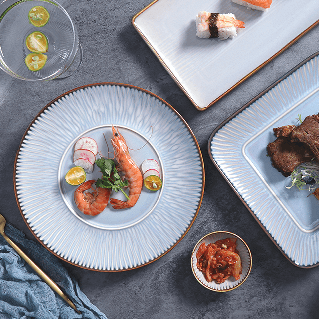 블루 도자기 디너 플레이트