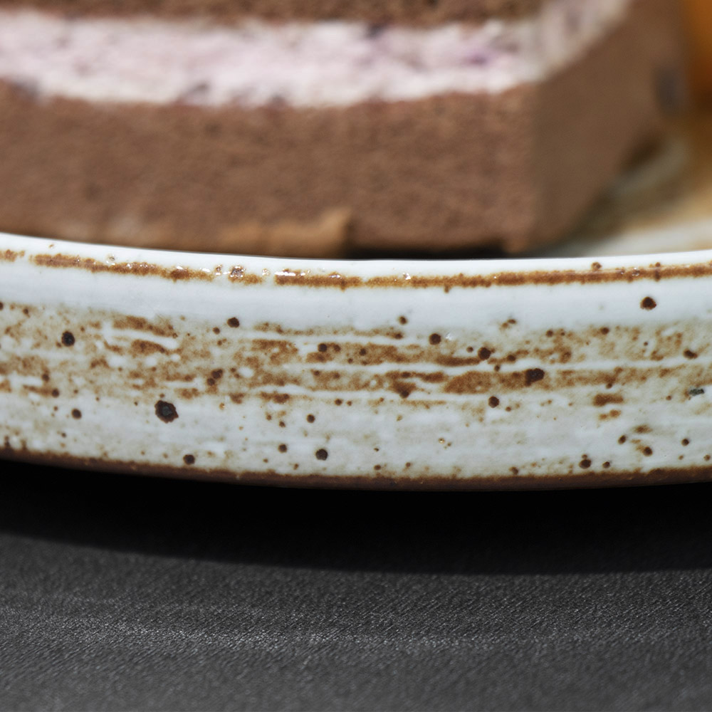 유약을 바른 석기 주방 도자기 접시와 그릇 접시 아래 레스토랑 식기 라운드 디너 플레이트